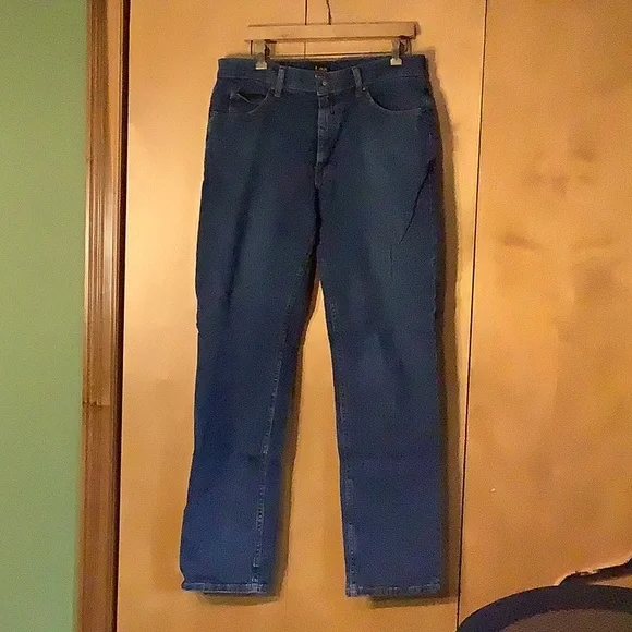 Lee dark wash regular fit jeans, size 34 x 34 - Picture 3 of 5